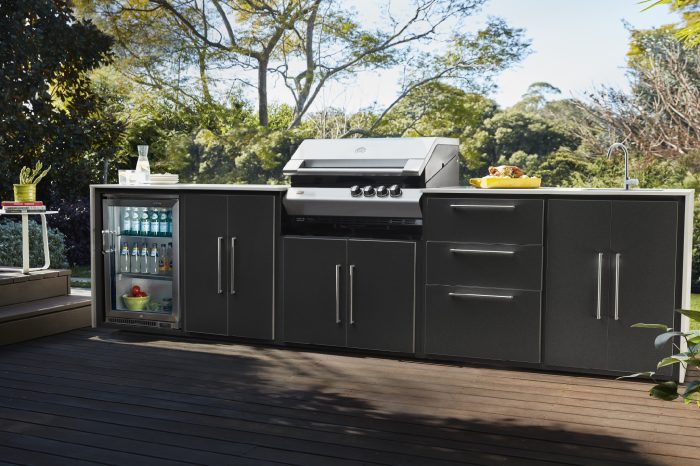 outdoor kitchen cinquetta black